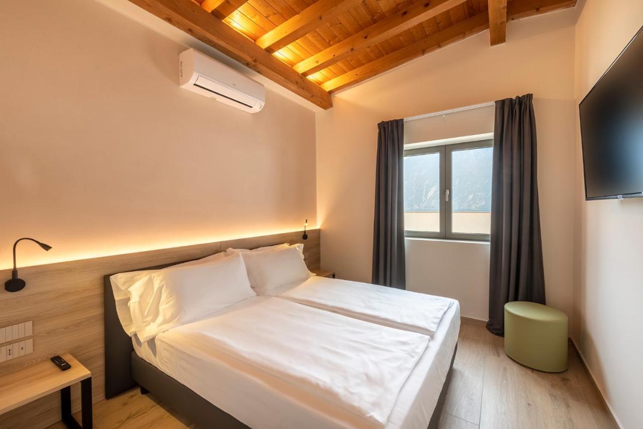 Evo Suites Apartments Лимоне сул Гарда Екстериор снимка