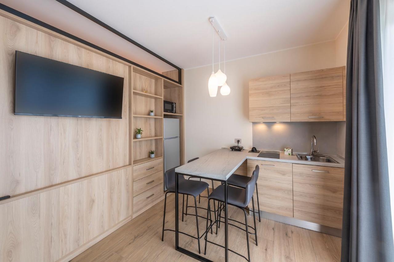 Evo Suites Apartments Лимоне сул Гарда Екстериор снимка